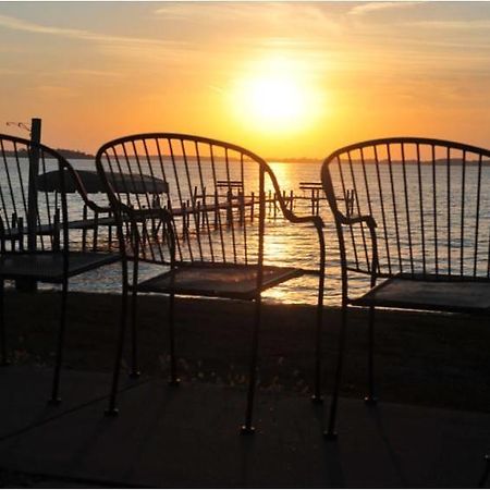 The South Shore Inn Clear Lake Facilities photo